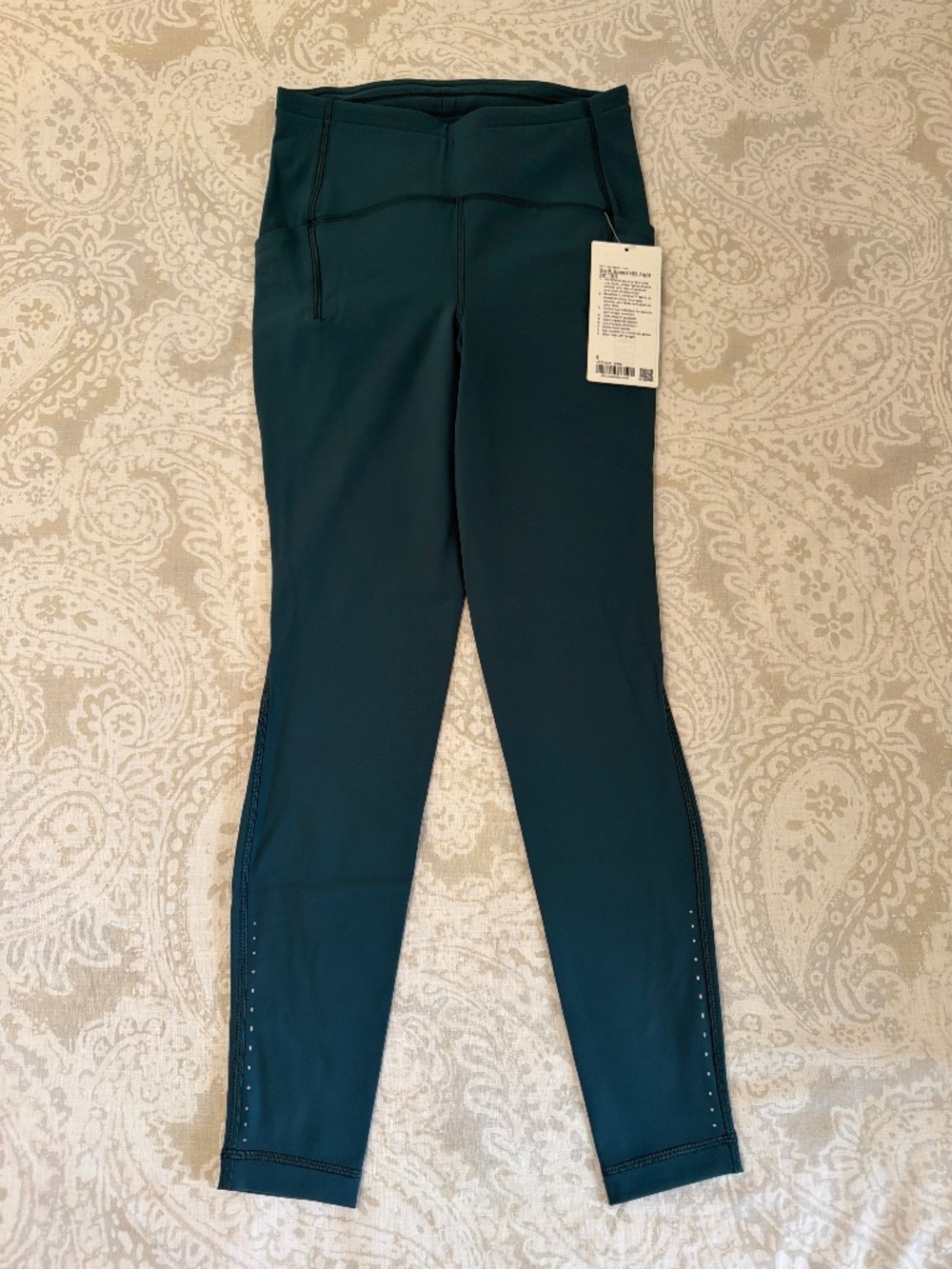 Lululemon Swift Speed Tight 28”